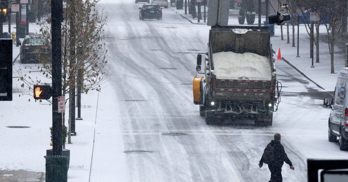 Schwerer Schneesturm trifft die Mitte der USA