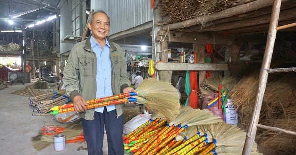 Cha truyền con nối làm chổi đót, một người Quảng Nam tự trả lương cao, tạo nhiều việc làm