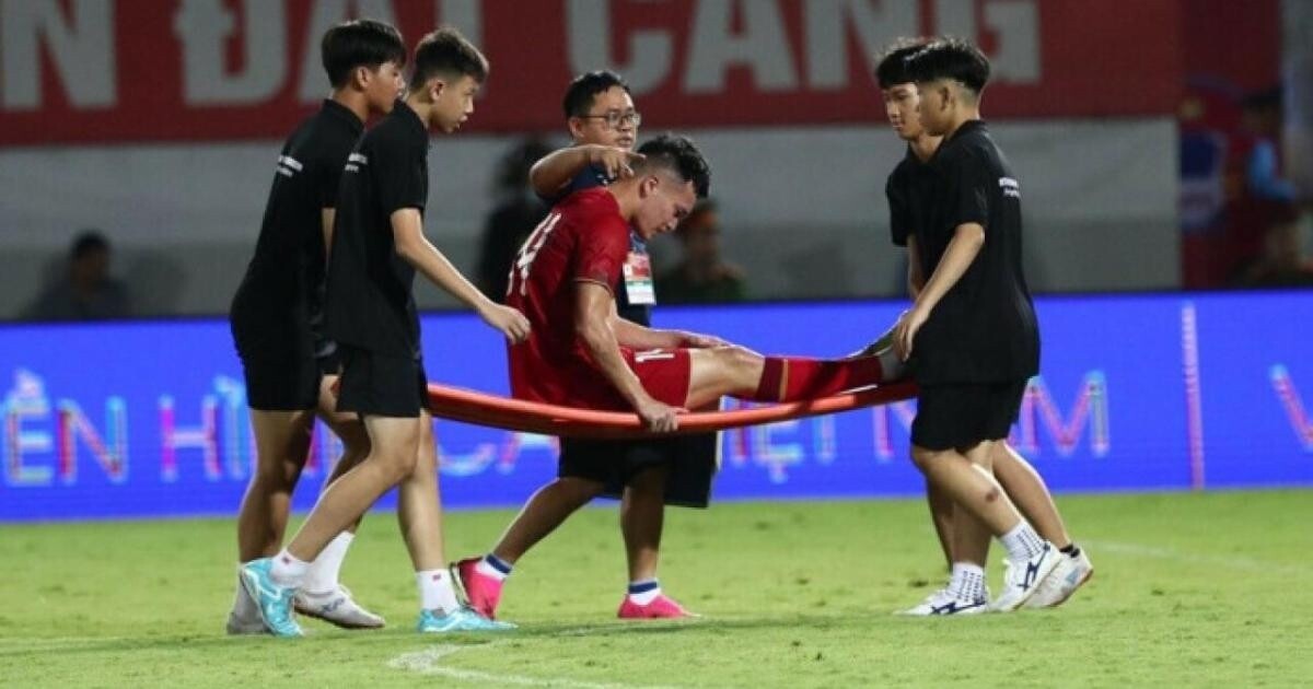 Vietnam team paid a heavy price after winning against Hong Kong