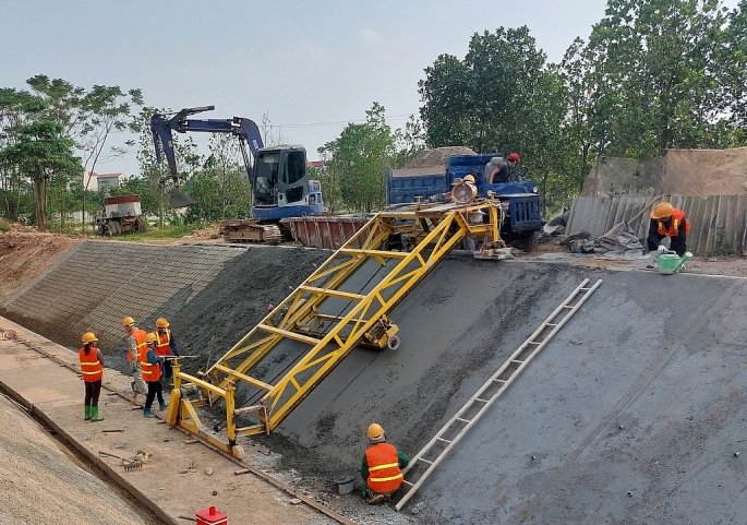 Áp dụng công nghệ tiên tiến từ nước ngoài, đơn vị đã tối ưu được năng suất lao động và dự kiến hoàn thành vượt tiến độ thi công công trình.