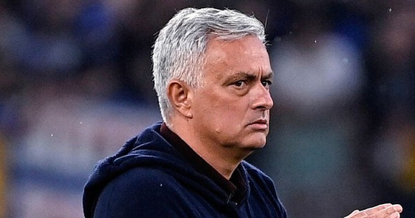 HLV Mourinho chuẩn bị gia hạn hợp đồng với AS Roma