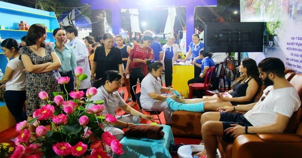 What to do to attract international visitors to Ho Chi Minh City for health care and medical treatment?