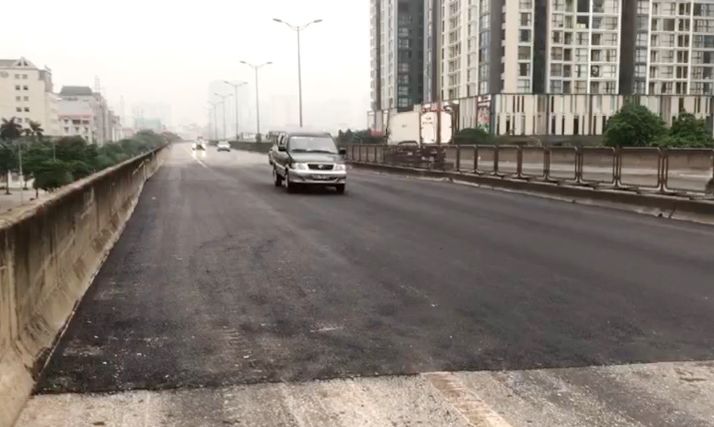 Reparación finalizada de juntas de expansión peligrosas en la carretera elevada Ring Road 3 foto 9