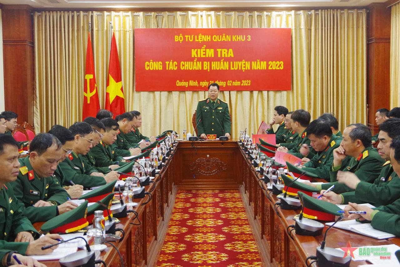 Militärregion 3: Inspektion der Trainingsvorbereitung beim Militärkommando der Provinz Quang Ninh