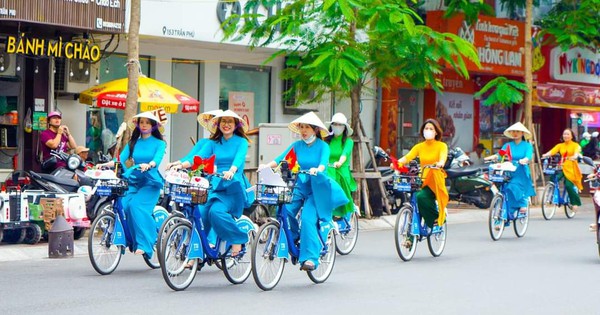 Hai Phong continues to pilot TNGo public bicycle service