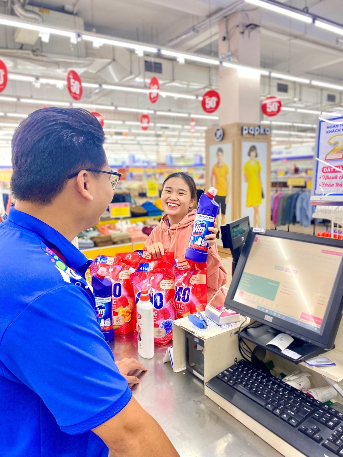 ការផ្សព្វផ្សាយរបស់ saigon co.op អំណោយសម្រាប់អតិថិជននៅលើបណ្តាញអនឡាញ និងក្រៅបណ្តាញរូបភាព 3 saigon co.op khuyen mai, tang qua cho khach hang tren kenh online va offline hinh anh 3