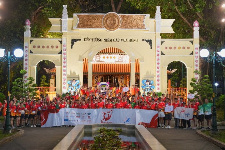 350 corredores de Saigon Co.op antes de la hora de salida.