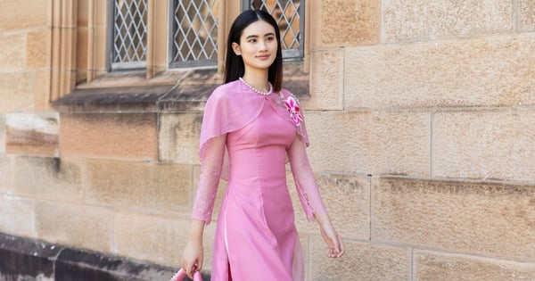 La señorita Ý Nhi luce un hermoso ao dai para convertirse en una "musa" para dar la bienvenida al Año Nuevo Lunar 2024 en Australia