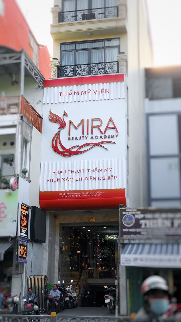 Mira Beauty Academy は、ホーチミン市 10 区 12 区 Le Hong Phong 729 にあります。