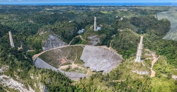 Antes de derrumbarse, el observatorio recibió una extraña señal "de los muertos"