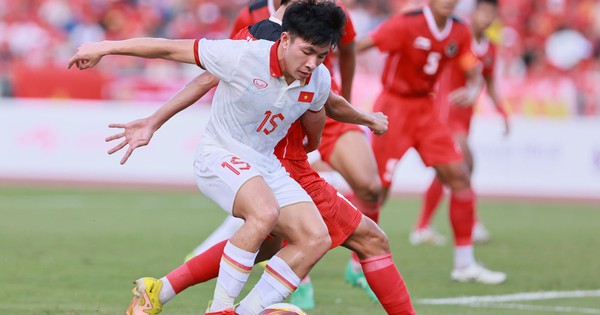 Programme de la finale et du match pour la médaille de bronze des SEA Games 32 de football masculin contre l'équipe U.22 du Vietnam