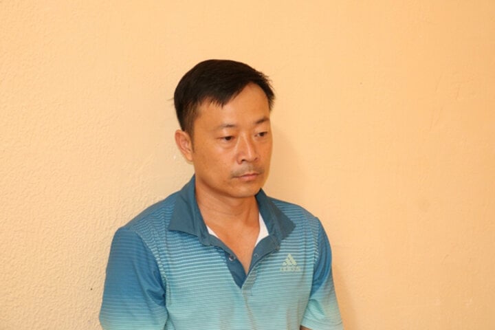 Dang Quang Huy en la agencia de investigación. (Foto: Policía de Tra Vinh)