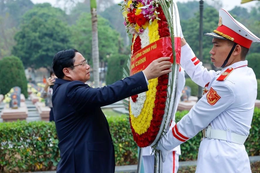 Chiến thắng Điện Biên Phủ mãi mãi là bản anh hùng ca bất diệt, "một dấu mốc bằng vàng chói lọi"(*)