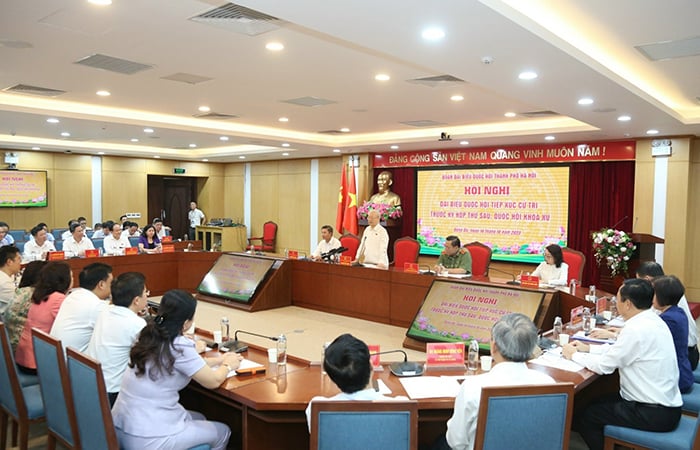 General Secretary Nguyen Phu Trong in contact with voters of Hanoi city, picture 1