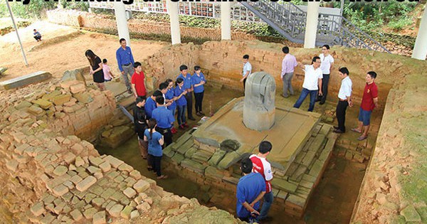 នៅក្នុងព្រៃ Lam Dong ការជីកកកាយបុរាណវិទ្យាបានរកឃើញវត្ថុបុរាណជាច្រើន ផ្ទាំងថ្មដែលកប់អាថ៌កំបាំងចំនួន 100 ។