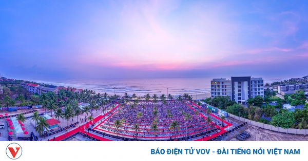 Den IRONMAN 70.3 Triathlon in der heißen Sonne von Da Nang meistern