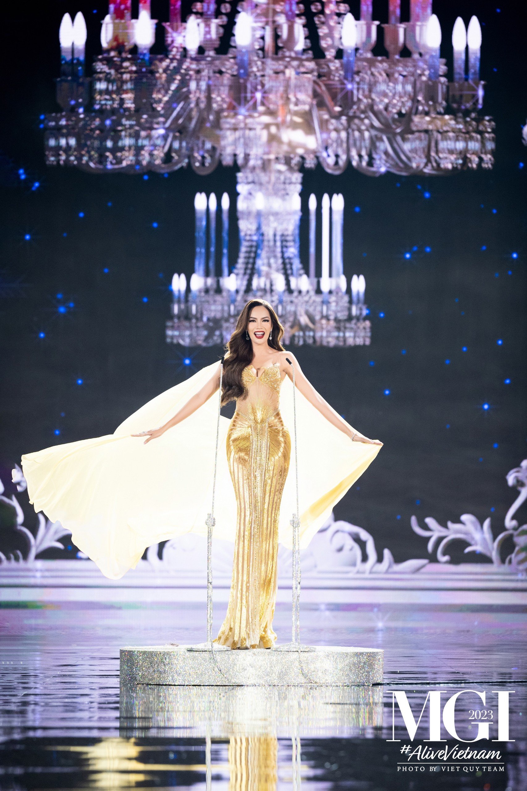 Bố Lê Hoàng Phương bật khóc sau phần thi của con gái tại Bán kết Miss Grand International - Ảnh 5.