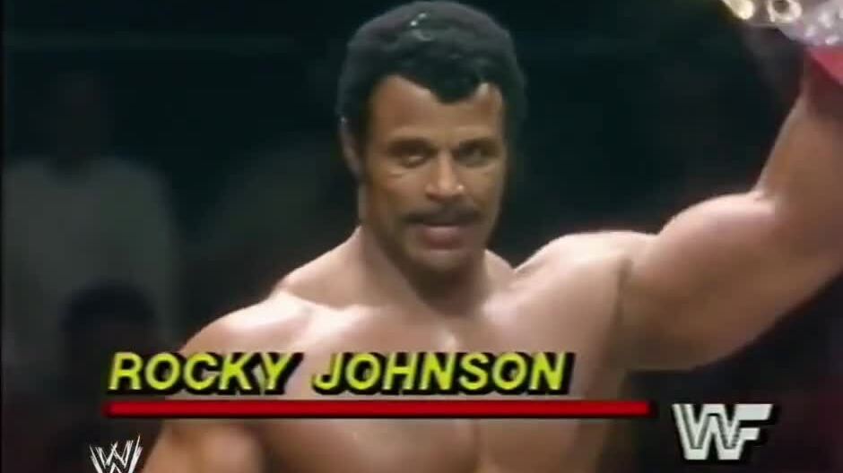 Rocky Johnson a reçu le titre de la WWE en 1983