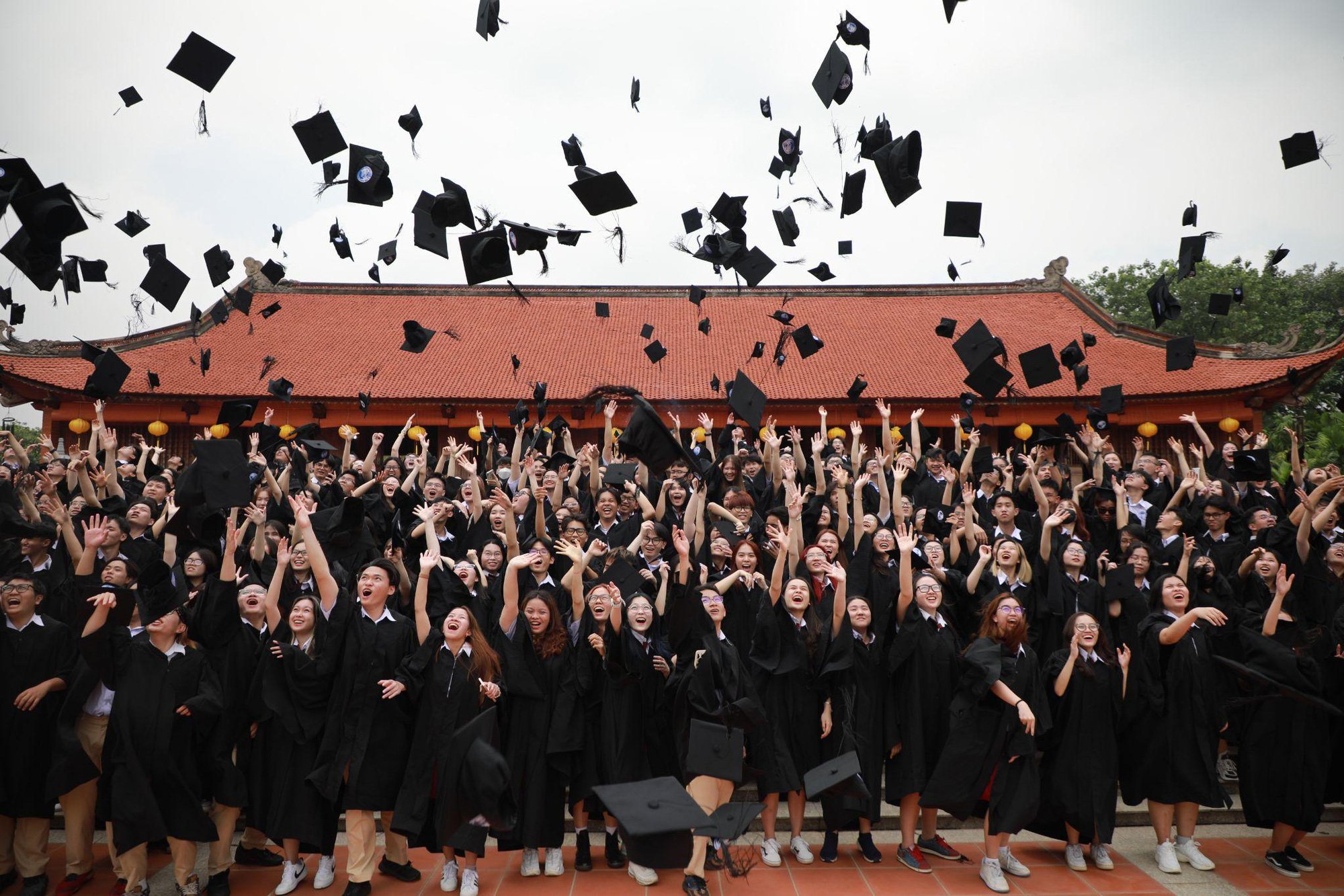 Với triết lý "Tâm hồn Việt Nam, giáo dục thế giới", Asian School mang đến môi trường giáo dục lý tưởng, giúp học sinh phát triển toàn diện và thành công trong tương lai