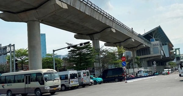 Xử lý bãi xe không phép dọc tuyến metro Nhổn