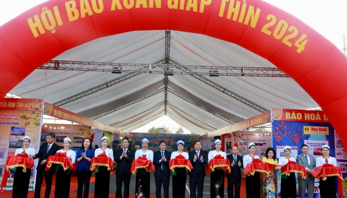 Hội Báo xuân Giáp Thìn Hoà Bình năm 2024 giới thiệu trên 400 đầu báo, tạp chí