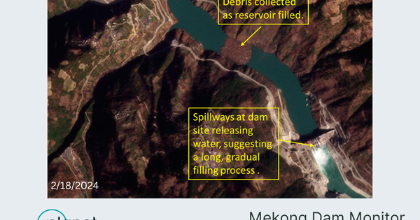 Chinese hydropower plants store water, Mekong River becomes drier