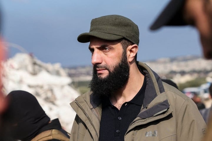 Ông Abu Mohammad al-Jolani, thủ lĩnh của Hayat Tahrir al-Sham.