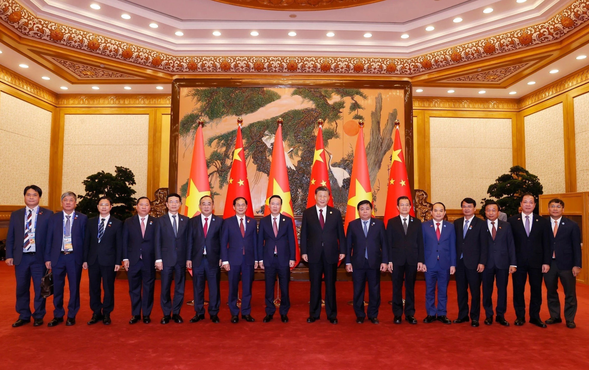 Chủ tịch nước Võ Văn Thưởng hội kiến Tổng Bí thư, Chủ tịch nước Tập Cận Bình - Ảnh 2.