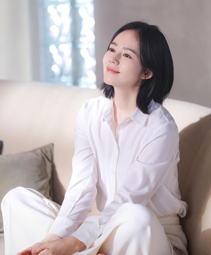 Sao Mặt trăng ôm mặt trời được khen nhan sắc - 1