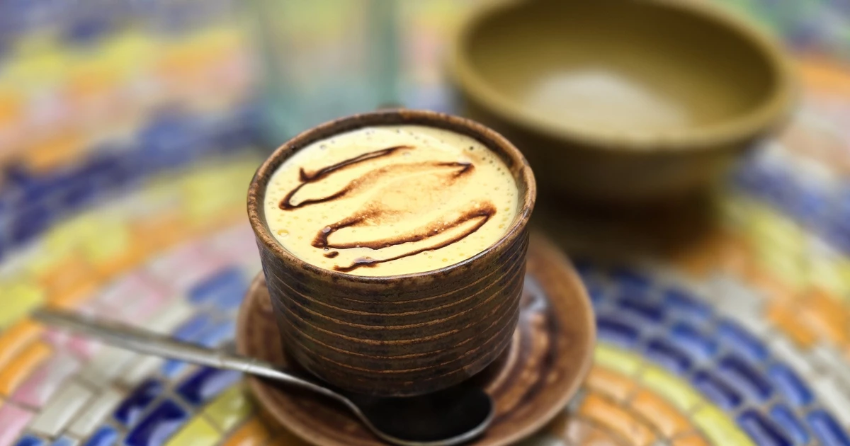 [Video] Egg Coffee - A Drink That Attracts Tourists When Coming to Vietnam