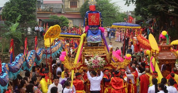 Khai hội và công bố di tích Đền Tranh là điểm du lịch