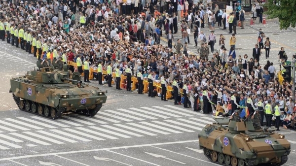 South Korea holds a "huge" military parade, Poland borrows $2 billion from the US, Australian parliamentarians visit Taiwan (China)