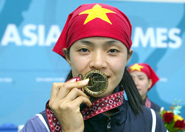 Vietnamesische Sportler versteigern ASIAD-Goldmedaille zur Unterstützung der vom Taifun Yagi betroffenen Landsleute