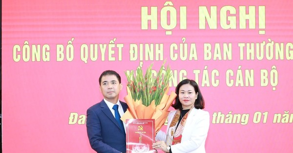 Hà Nội phê chuẩn kết quả bầu lãnh đạo huyện Đan Phượng, Thạch Thất