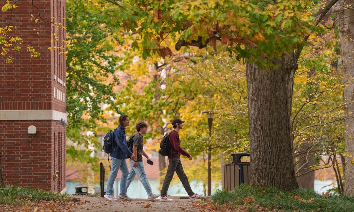 Le coût des études supérieures aux États-Unis approche les 100 000 dollars par an