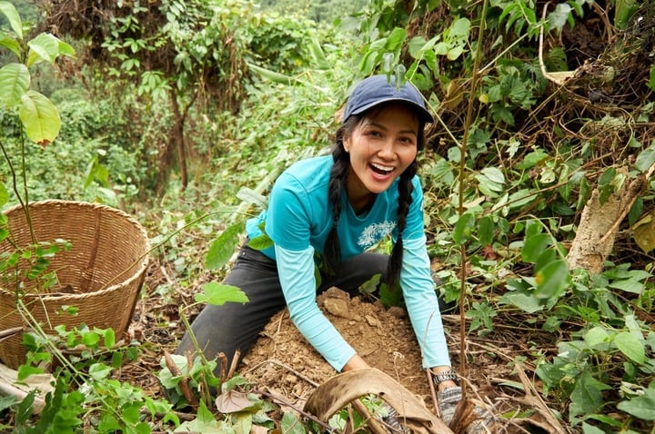 H'Hen Nie participa activamente en proyectos de protección del medio ambiente.