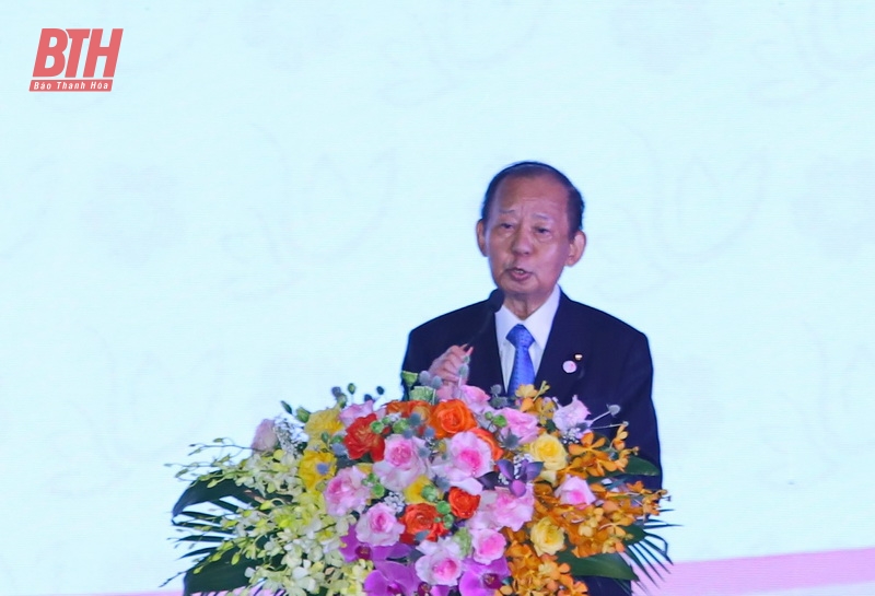 Kunstaustausch zur Feier des 50-jährigen Jubiläums der diplomatischen Beziehungen zwischen Vietnam und Japan