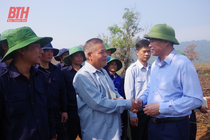 กองบัญชาการทหารจังหวัดทัญฮว้าได้รวบรวมอัฐิผู้เสียชีวิต 14 ชุดในจังหวัดหัวฟาน
