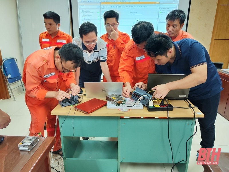 PLC, HMI (S7-1200) Programmierschulung im Wasserkraftwerk Trung Son