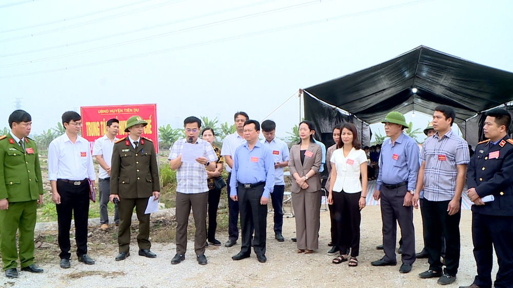 Siết chặt quản lý đất đai