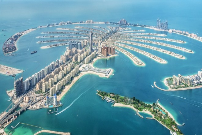 Đảo cọ Palm Jumeirah nổi tiếng của Dubai. Ảnh Istock