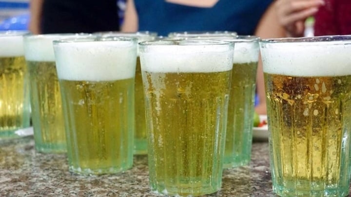 ハノイビールが初めて損失を報告、ハノイウォッカのオーナーは依然として困難から逃れられない - 1