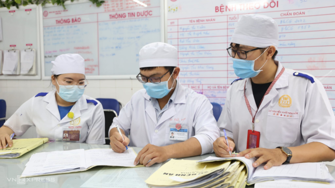 Students of the Faculty of Medicine, Vo Truong Toan University, do an internship at Can Tho Obstetrics and Gynecology Hospital, 2020. Photo: VTTU