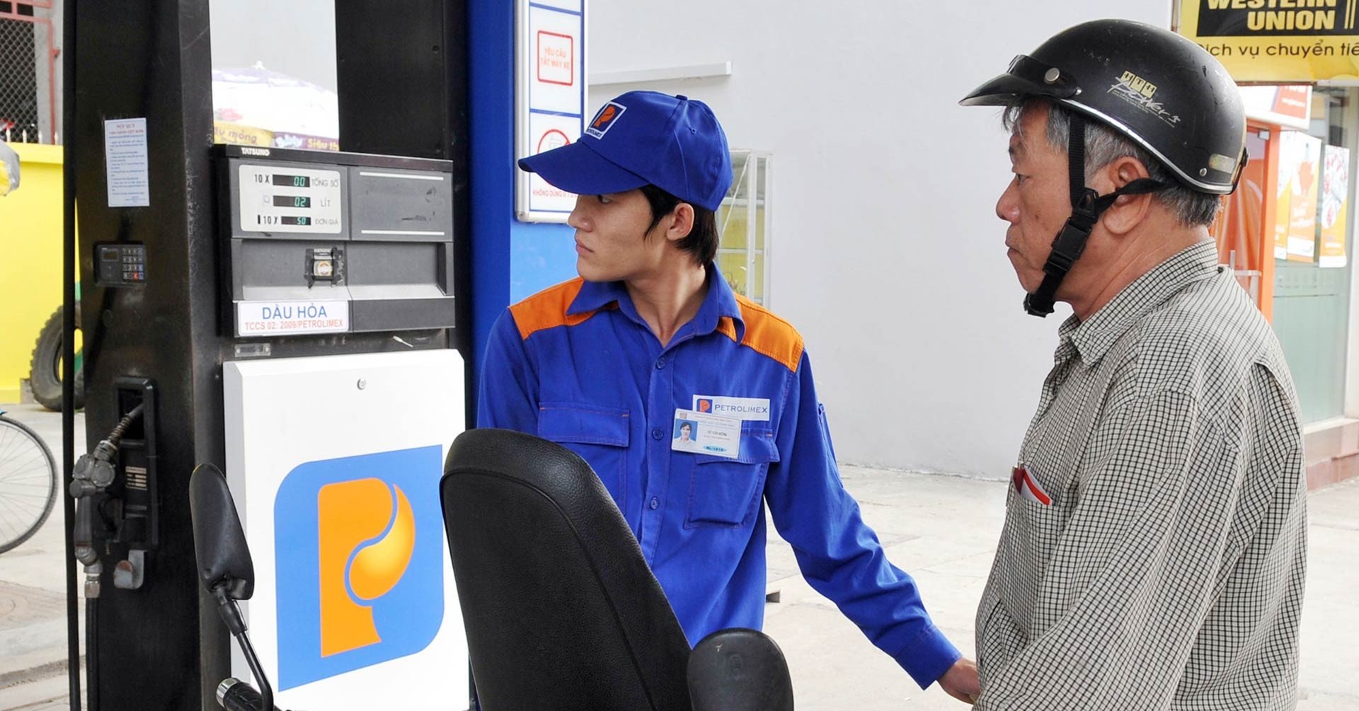 Gasoline prices drop across the board from 3pm today