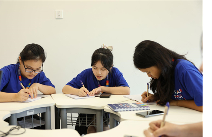 STEAM para niñas: Zona de juegos creativa para estudiantes mujeres -1