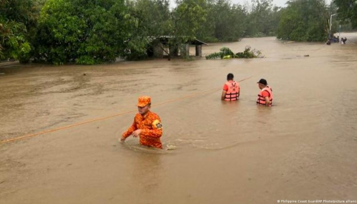 Siêu bão Doksuri tấn công Philippines, đang đổ bộ vào Trung Quốc