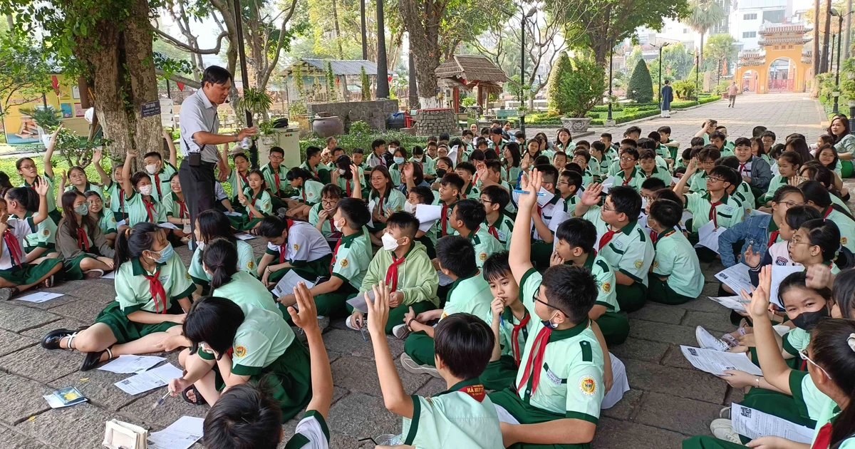 HCMC: Deploying the compilation of local educational materials for grades 5, 9 and 12