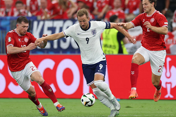 Harry Kane មិនបានទទួលការគាំទ្រច្រើនពីផ្កាយរណបជុំវិញនោះទេ។ រូបថត៖ AFP