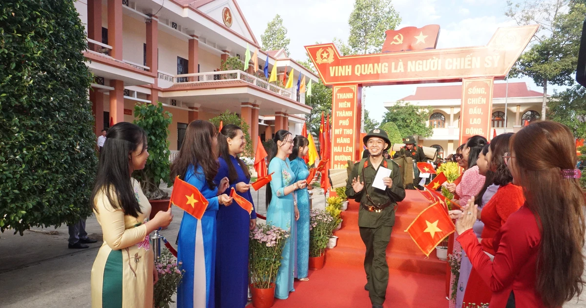 Tien Giang completa objetivo de reclutamiento militar para 2024