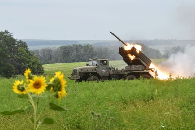 Monde - La Russie attaque violemment, l'Ukraine perd beaucoup d'équipements coûteux